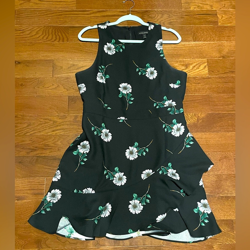 Banana Republic Black floral sleeveless cocktail floral dress - lightly worn